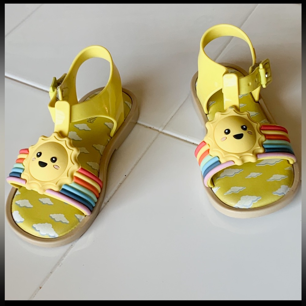 Mini Melissa Rainbow and Sun Sandals 🌈☀️ - Picture 3 of 7